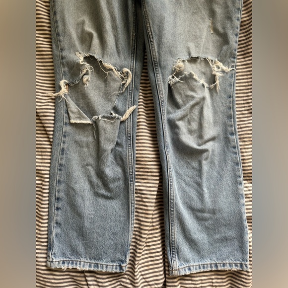 Calvin Klein Jeans - Picture 7 of 8